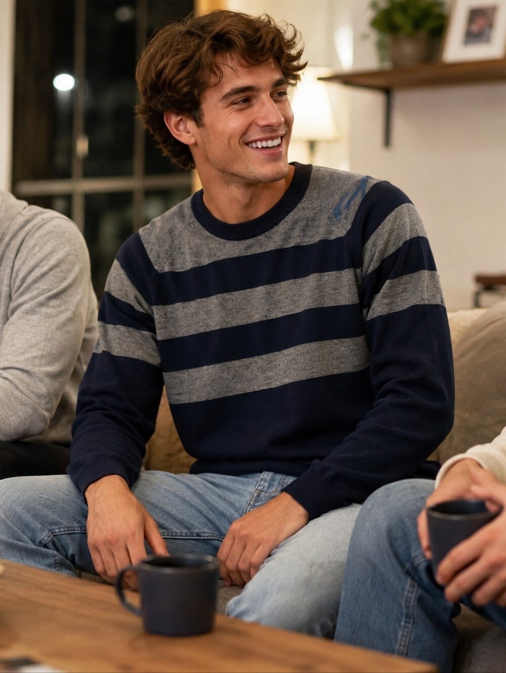 Vince 100% Cotton Crewneck Sweater in Navy & Gray Stripe Preppy Casual Men's M